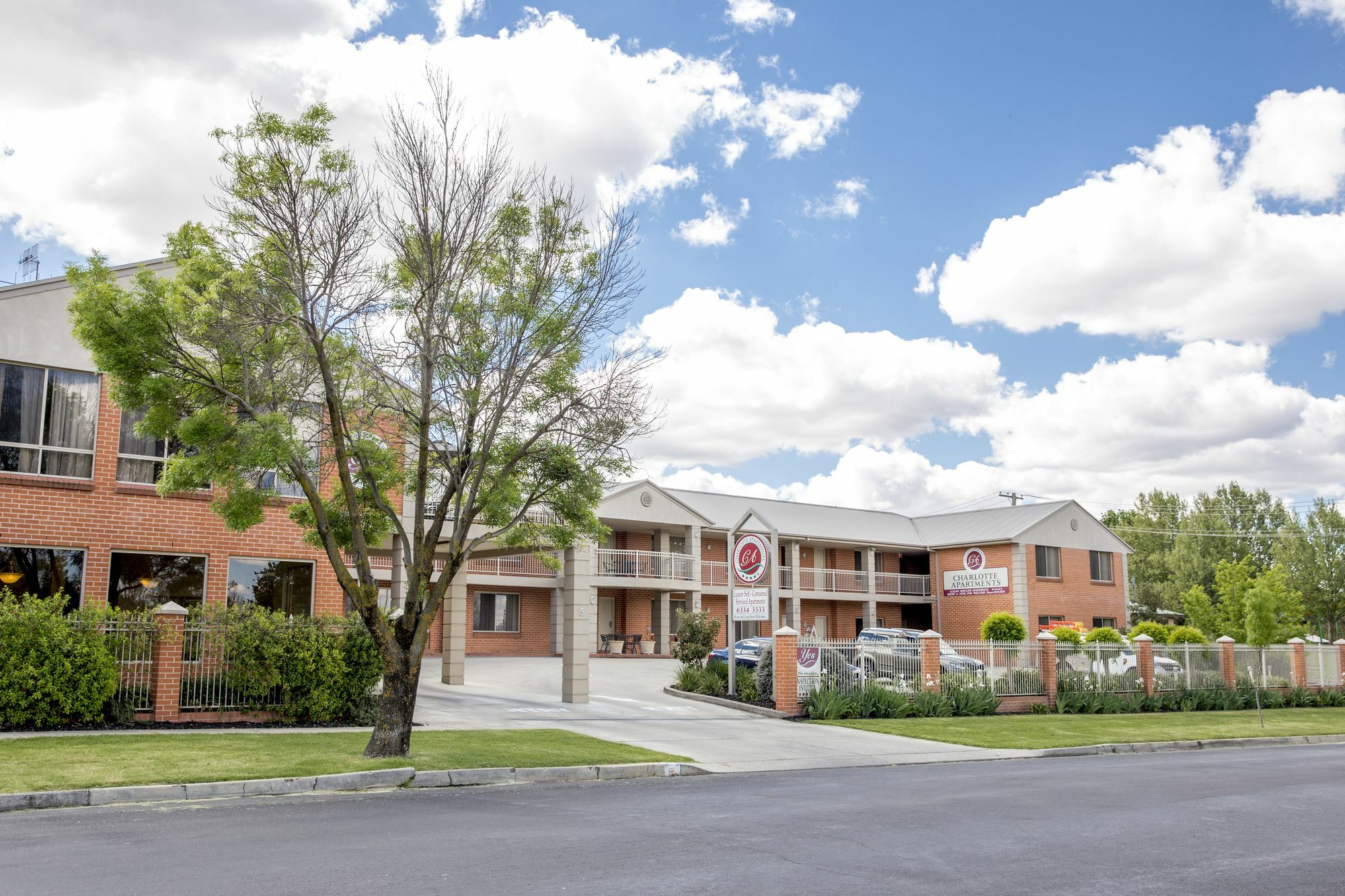 Charlotte Apartments Бетхерст Екстер'єр фото